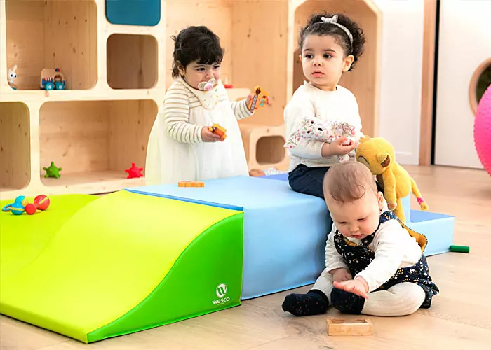 activités ludiques et d'éveil pour les bébés