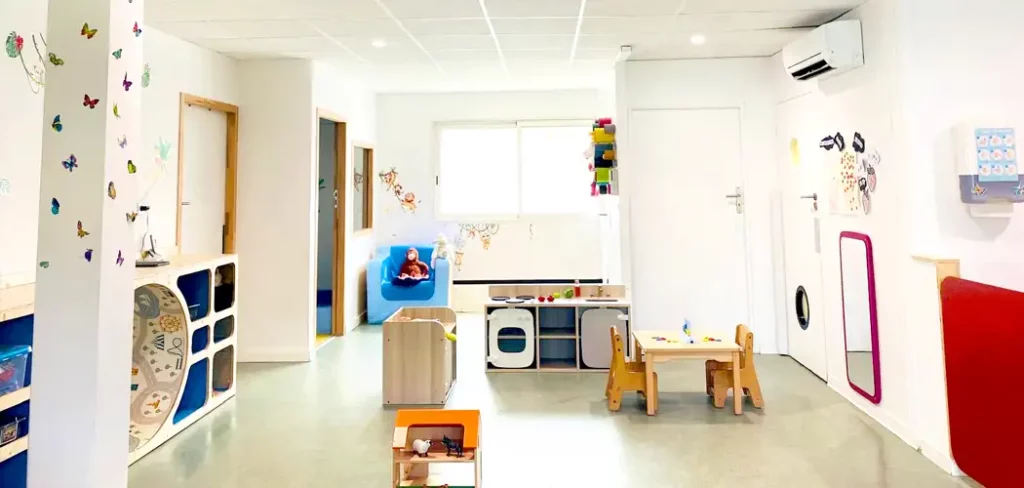 espace d'accueil et de jeux pour les tout-petits