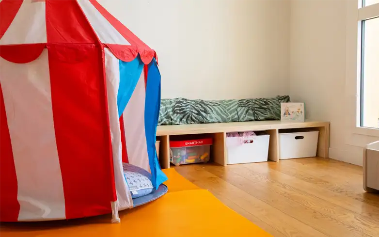 espace et activités pour l'éveil des tout-petits