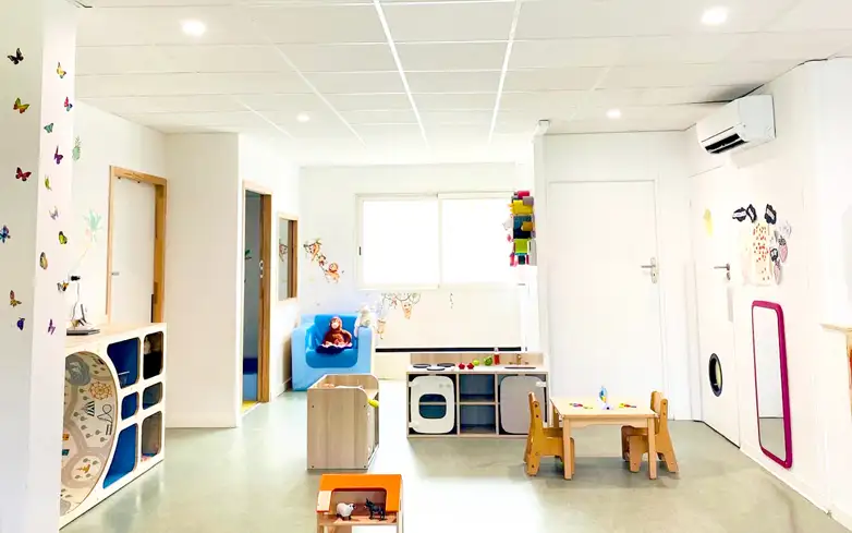 espace d'accueil et de jeux pour les tout-petits