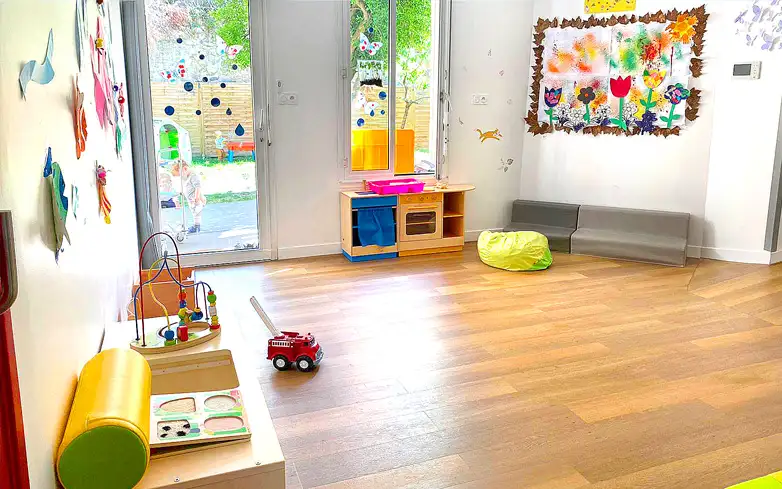 grand espace pour les activités des enfants